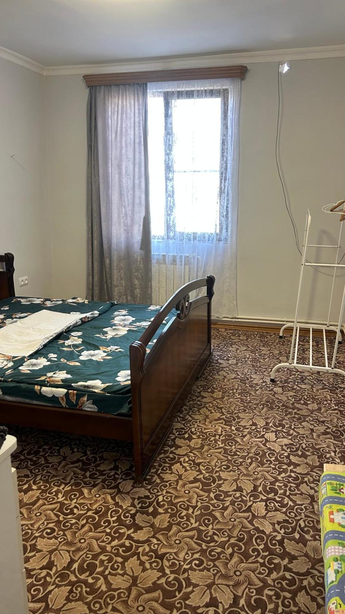 Friend'S House Rooms Near Airport Ghukasavan Bagian luar foto